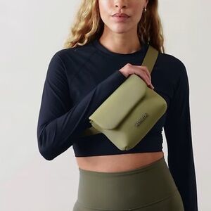 Athleta Olive Green Crossbody Belt Bag Diem Fanny